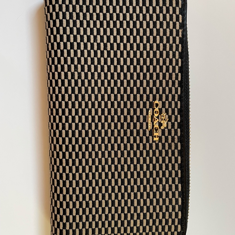 Coach wallet